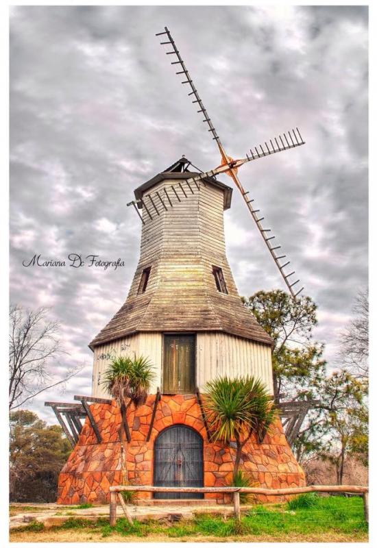 El molino holandés del Parque Pereyra