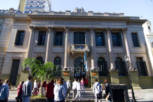 Escuela primaria N°1 de Quilmes